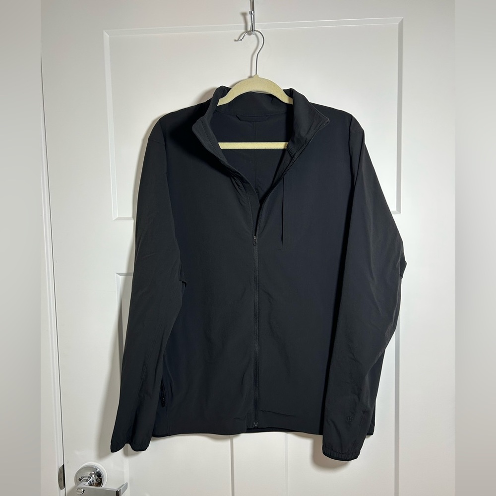 Lulu men’s water repellent running/training jacket, black large lululemon